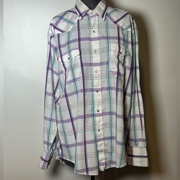 Wrangler Other - Vintage Wrangler long sleeve pearl snap button down western shirt.